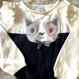 Very nice sweater for girl. New with tag. Enjoy!